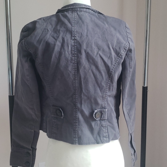 ❣️ FINAL SALE 🤍 🖤 Gray GAP Jacket - Picture 4 of 6